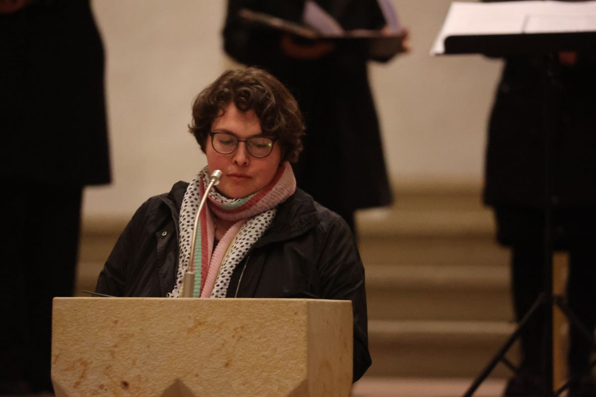 Unter der Leitung von Diözesanmusikdirektor Rainer Aberle sang das Doppelquartett des Kammerchors „songcræft-art of singing“. Unter der Leitung von Diözesanmusikdirektor Rainer Aberle sang das Doppelquartett des Kammerchors „songcræft-art of singing“.