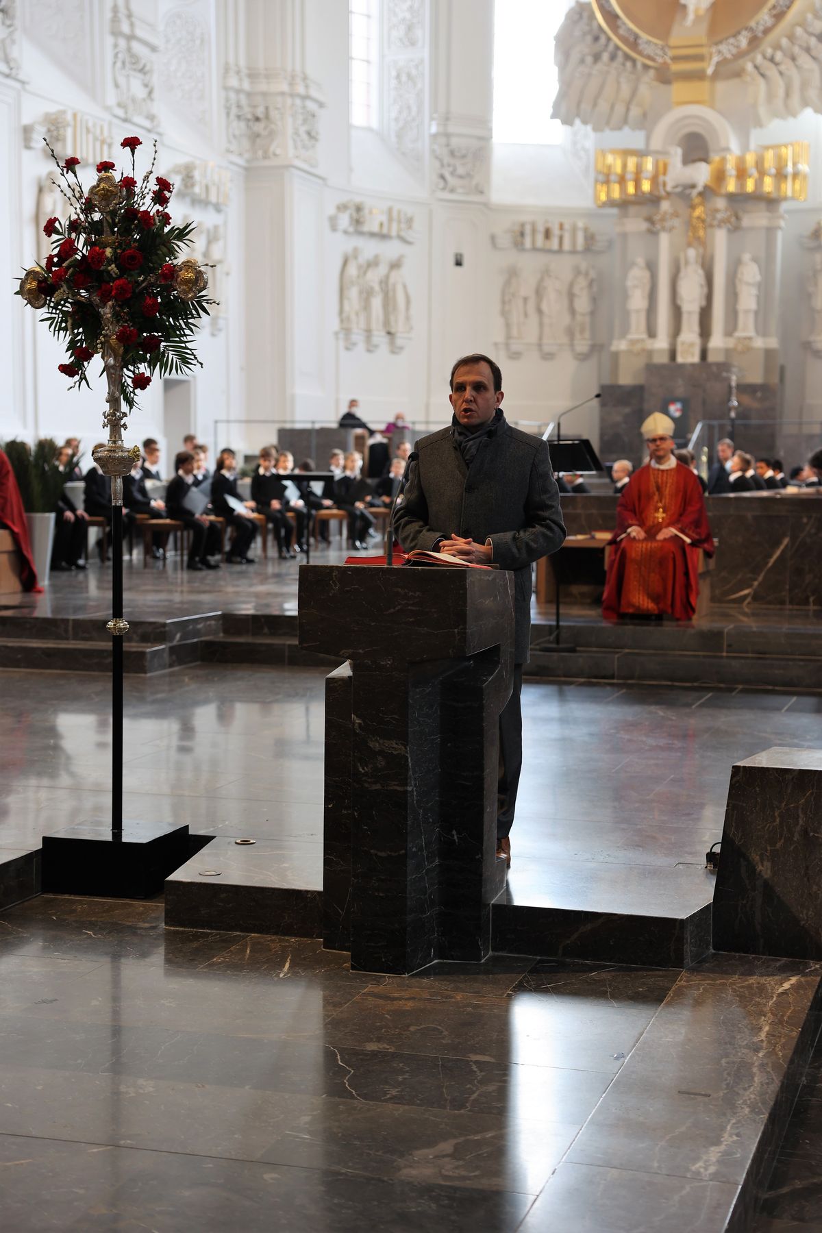 Bischof Dr. Franz Jung feierte am Sonntag, 10. April, in Würzburg die Palmsonntagsliturgie.