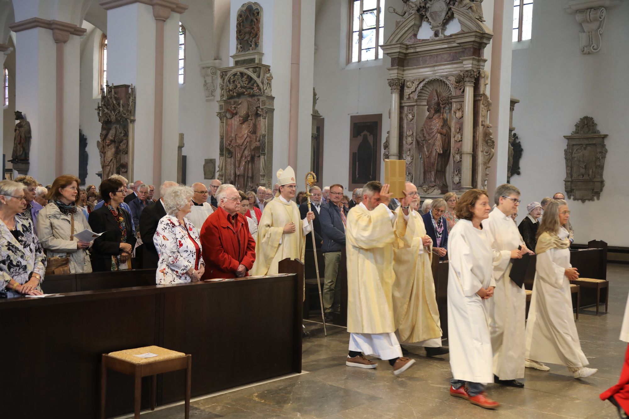 2824/0710 Gottesdienst für Gold- und Diamant-Jubilare mit Weihbischof Paul Reder_49292