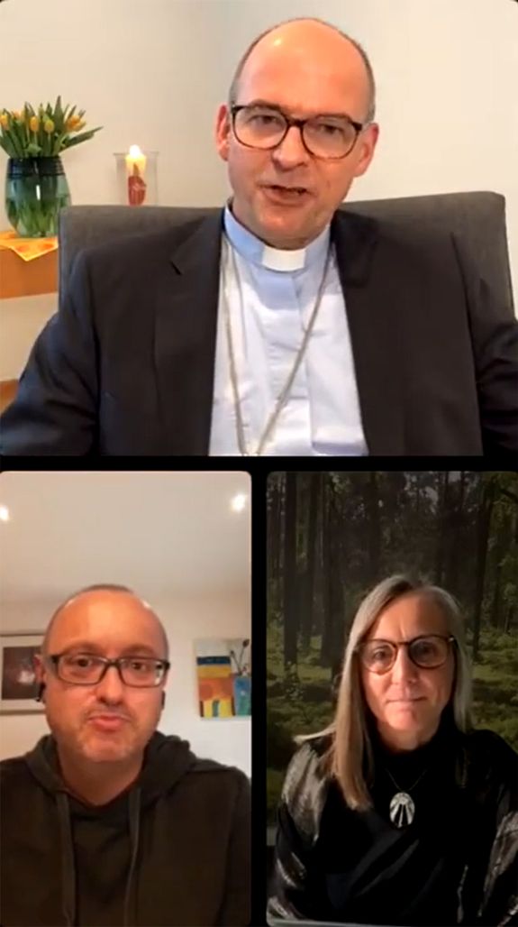 1621/0386 Insta-Talk_26465