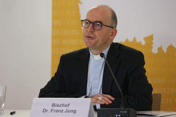 Bischof Dr. Franz Jung