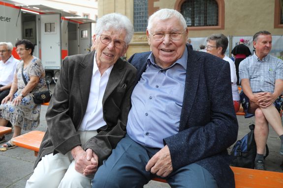 Elfriede und Gregor Schmid aus Lohr am Main.