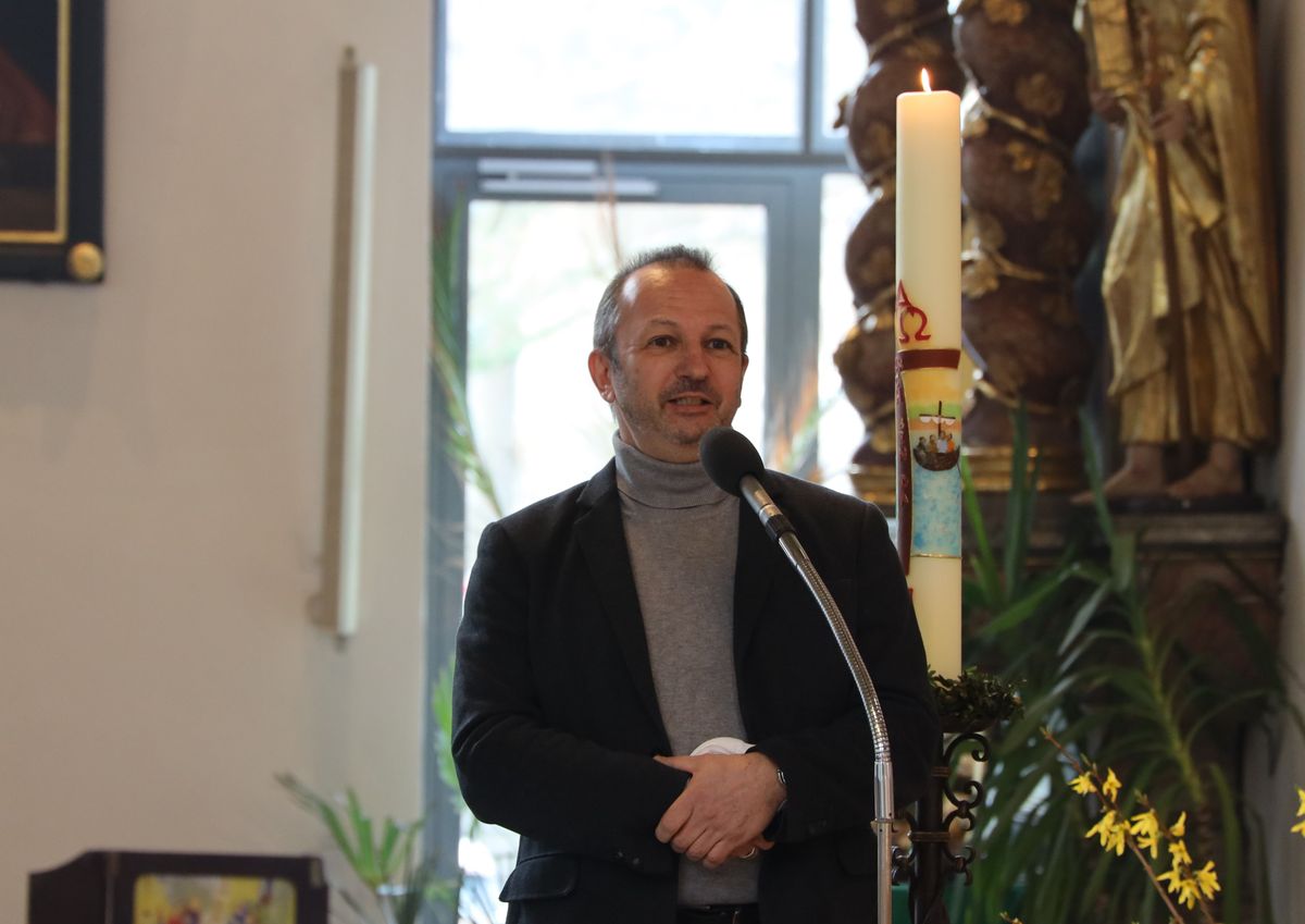 1421/0350 Diakone_26346