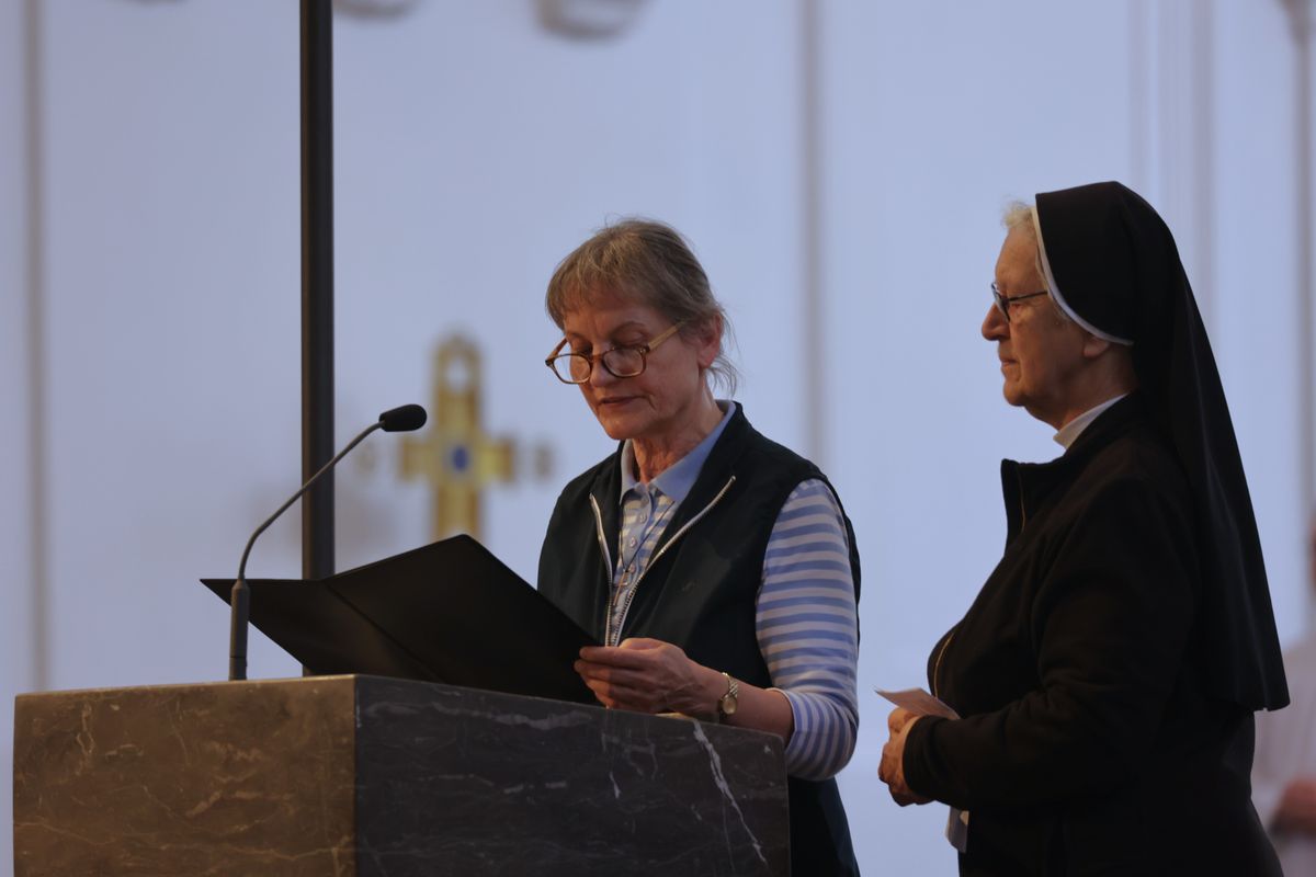 Mit Ordensleuten und Missionaren hat Weihbischof Paul Reder am Mittwochnachmittag, 9. Juli, im Kiliansdom einen Kiliani-Gottesdienst gefeiert. 