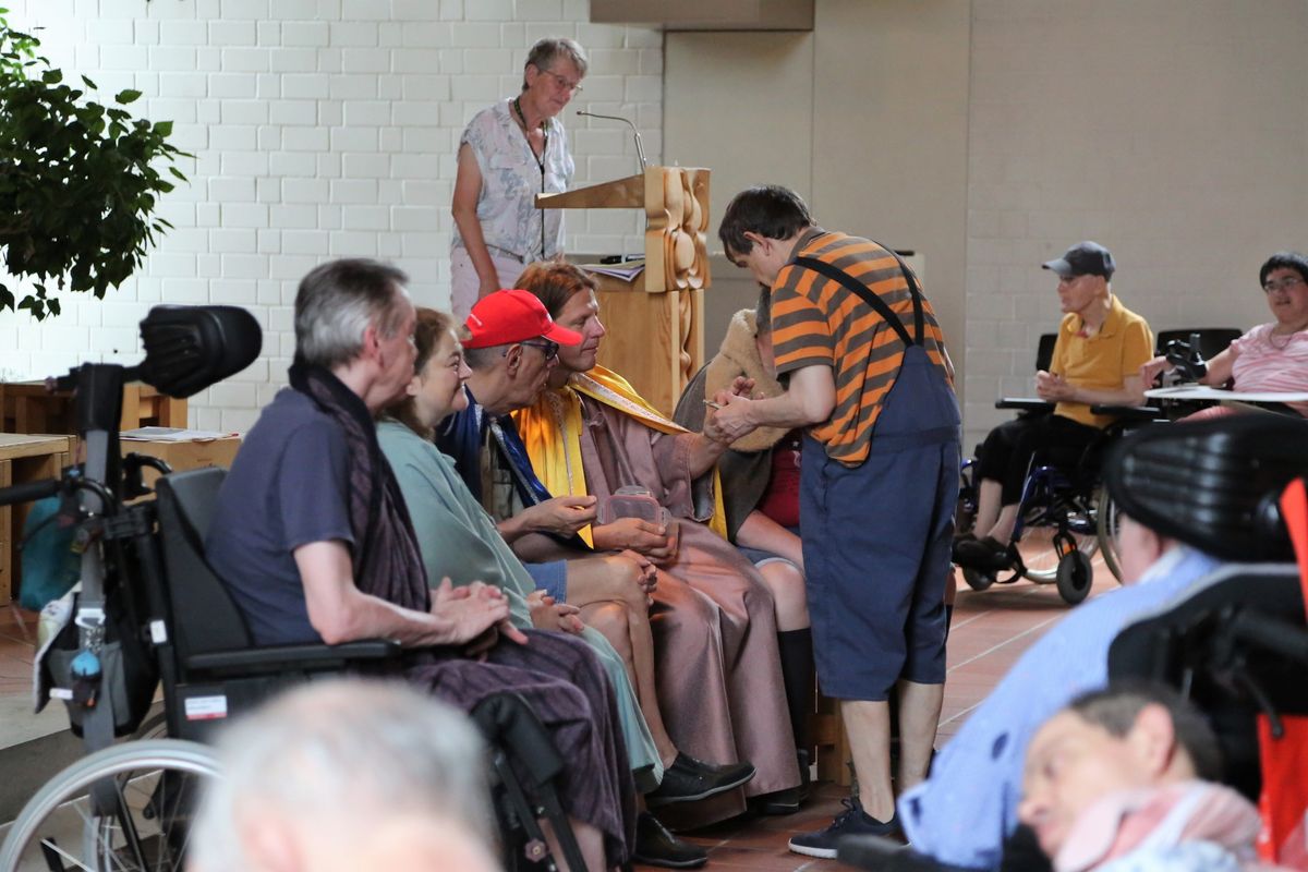 2924/0758_Kiliani_Eisingen Sankt-Josefs-Stift_Weihbischof Reder_50373