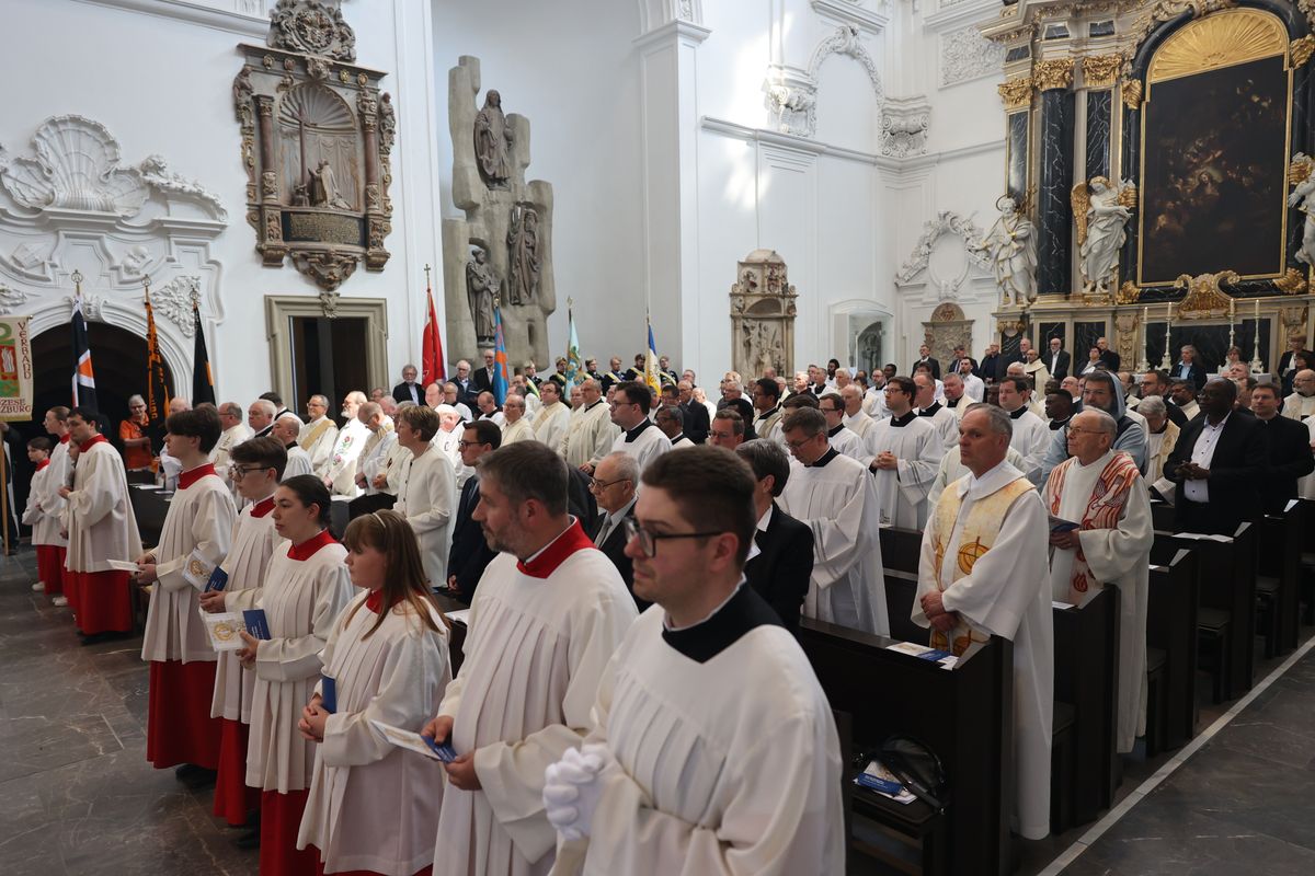 Bei einem Pontifkalgottesdienst im Würzburger Kiliansdom ist an Christi Himmelfahrt, 9. Mai 2024, Weihbischof Paul Reder zum Bischof geweiht worden. 