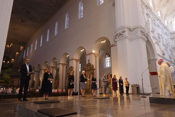 2921/0709 Beauftragung Pastis Gemeindis_29158