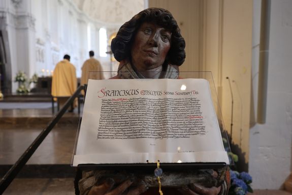 Bei einem Pontifkalgottesdienst im Würzburger Kiliansdom ist an Christi Himmelfahrt, 9. Mai 2024, Weihbischof Paul Reder zum Bischof geweiht worden. 