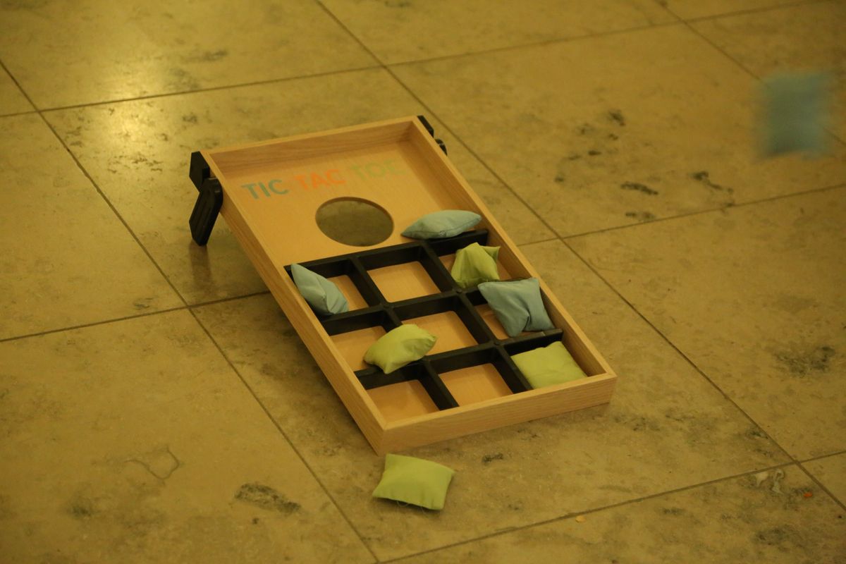 Am Tag der Jugend hat Weihbischof Paul Reder im Anschluss an ein buntes Workshop-Programm einen Kiliani-Gottesdienst mit den Jugendlichen im Kilianeum in Würzburg gefeiert.