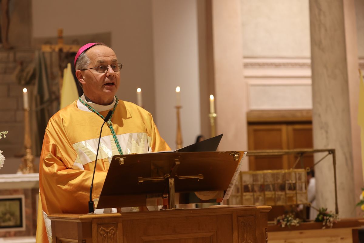 Bischof Martin Hayes, Bischof von Kilmore, feierte am Samstagabend, 5. Oktober, einen Jugendgottesdienst in der Kathedrale von Cavan. 