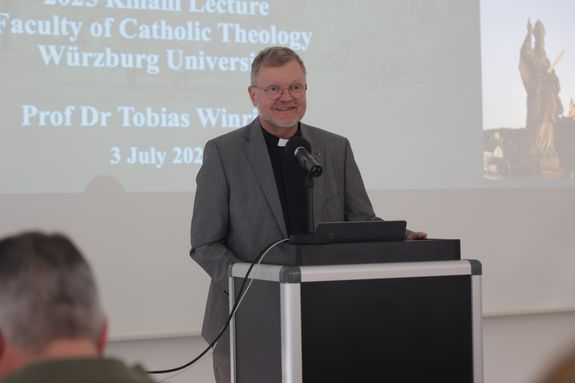 2825/0704 Lecture Kiliani_59174