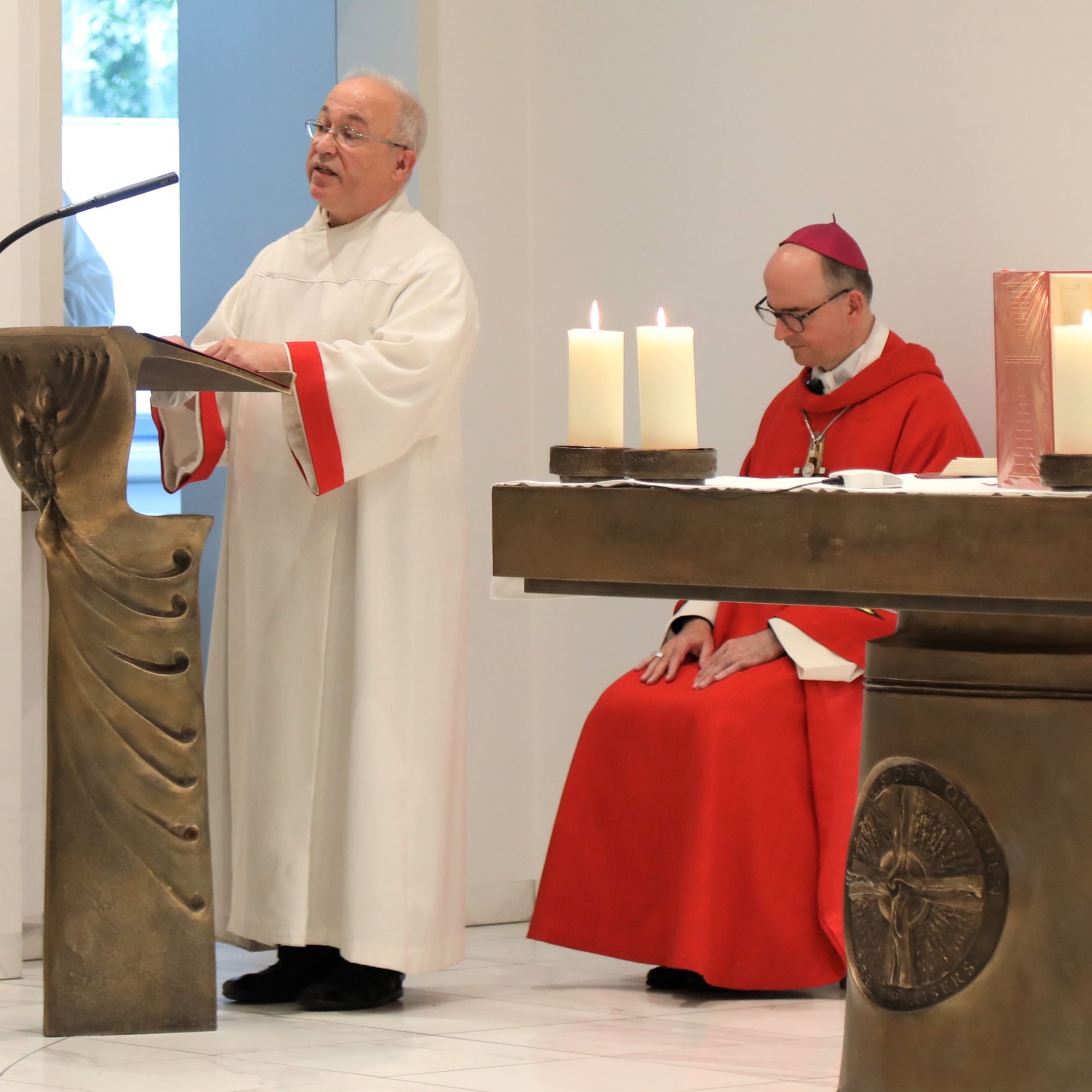 Bischof Dr. Franz Jung feiert am Freitagnachmittag, 9. Juli 2021, eine Kiliani-Pontifikalmesse in der Kapelle des Krankenhauses Sankt Josef in Schweinfurt.