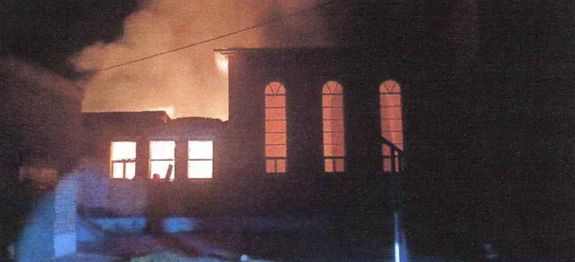 Durch ein Feuer sind weite Teile der Kapelle des Kleinen Seminars von Likonde im tansanischen Partnerbistum Mbinga zerstört worden. 