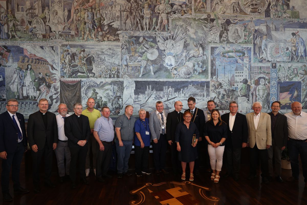 2824/0713 Empfang Rathaus Iren und Schotten_49181