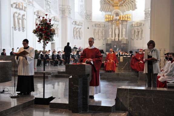 Bischof Dr. Franz Jung feierte am Sonntag, 10. April, in Würzburg die Palmsonntagsliturgie.