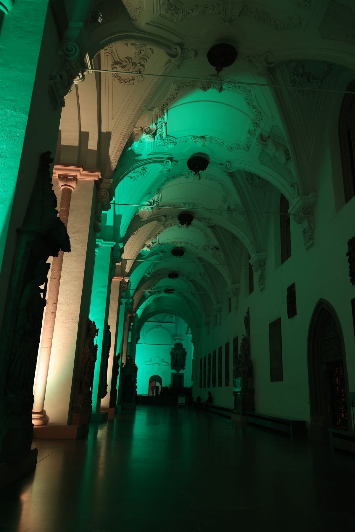 Die "Nacht der Hoffnung" am Samstagabend, 13. Juli, der Kiliani-Wallfahrtswoche lud zu Besinnung, Gebet und Kraftschöpfen in den Kiliansdom ein. Viele Passanten nutzten das Angebot, das um Mitternacht endete.