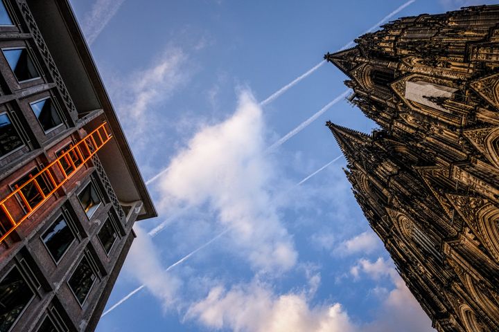 Die Bibel spricht oft in Bildern, zum Beispiel verweist sie auf das ewige Haus im Himmel.