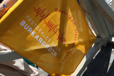 Die Ministrantengruppe aus dem Pastoralen Raum Burkardroth und Bad Bocklet nimmt an der Papstaudienz in Rom teil. Die Ministrantengruppe aus dem Pastoralen Raum Burkardroth und Bad Bocklet nimmt an der Papstaudienz in Rom teil.