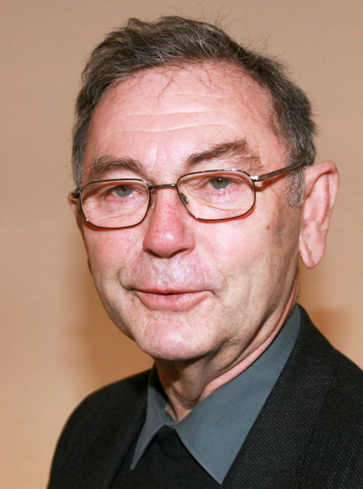 Pfarrer i. R. Erich Greb.