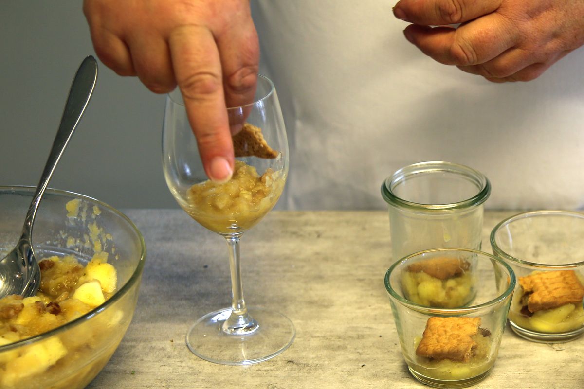 0121/0003_weihnachtlicherNachtisch_24921