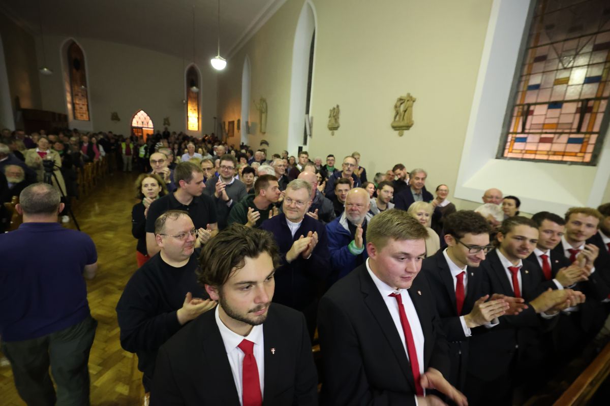 Ein abwechslungsreiches Musikprogramm sowie Schattentheater gab es am Abend des 4. Oktober in Mullagh zu Ehren der Frankenapostel.