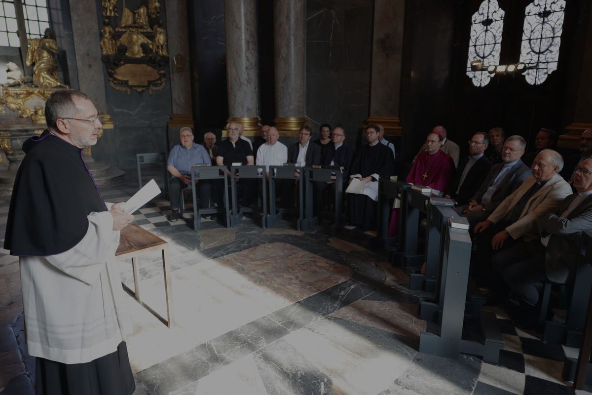 Dr. Matthias Leineweber dankte im Namen der neuen Domvikar für das Vertrauen.