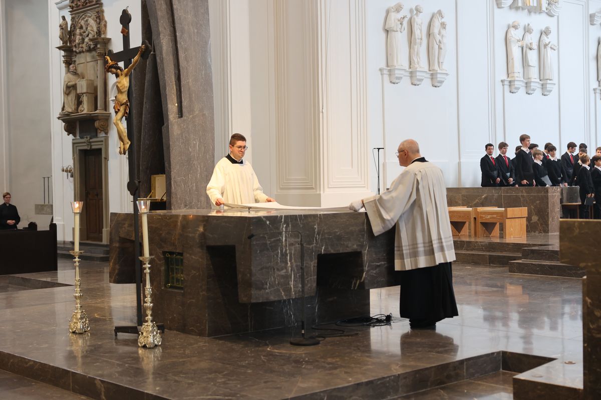 1424/0365 Karfreitag_45848