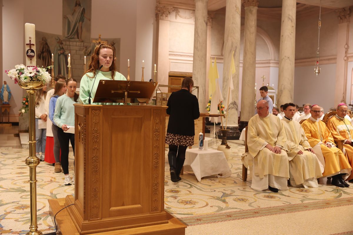 Bischof Martin Hayes, Bischof von Kilmore, feierte am Samstagabend, 5. Oktober, einen Jugendgottesdienst in der Kathedrale von Cavan. 
