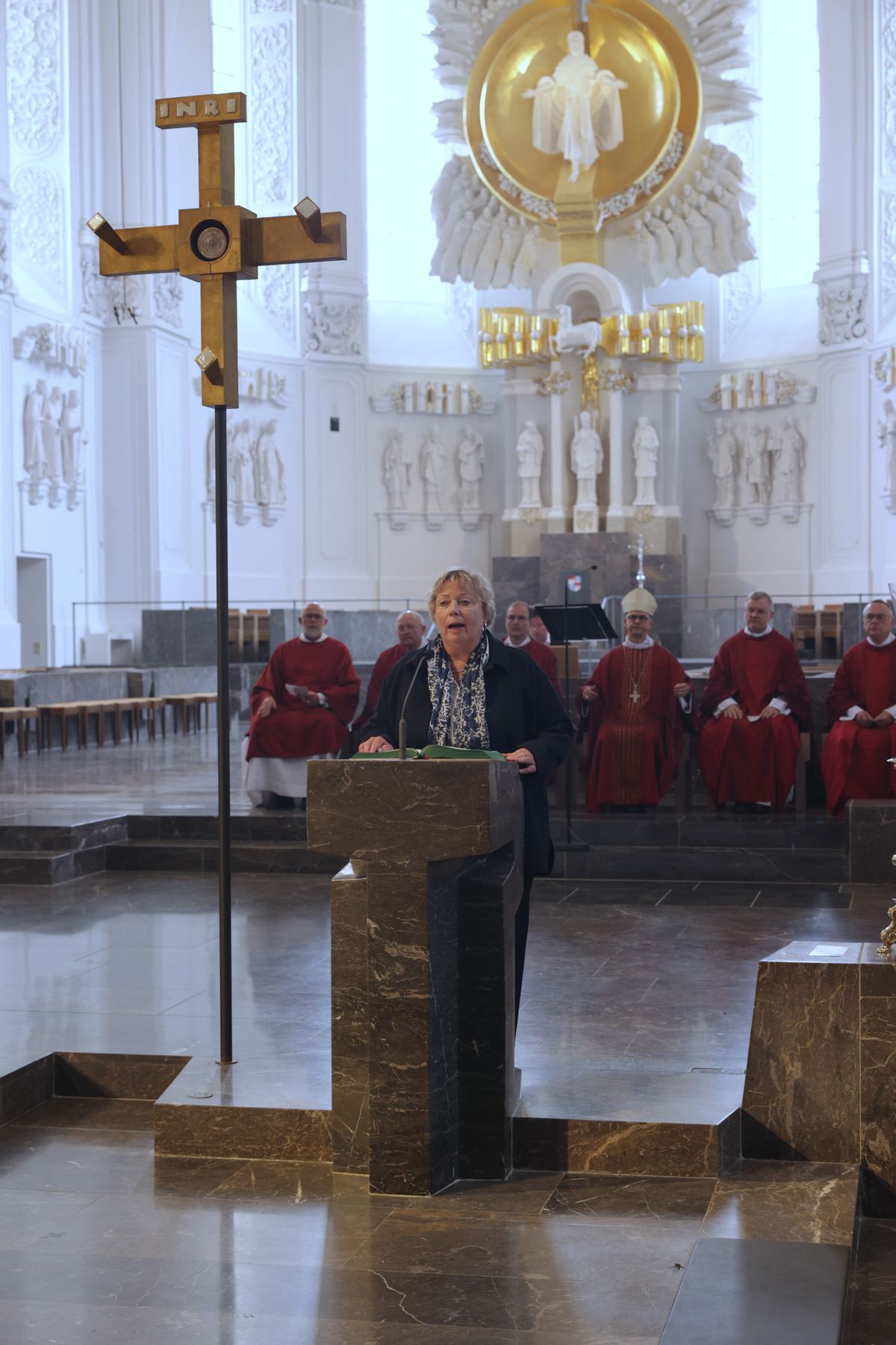 Mit Priestern, Diakonen und hauptamtlichen Mitarbeitenden hat Bischof Dr. Franz Jung am Dienstag, 8. Juli, einen Kiliani-Gottesdienst im Kiliansdom gefeiert. Eine Begegnung im Kilianeum schloss sich an.