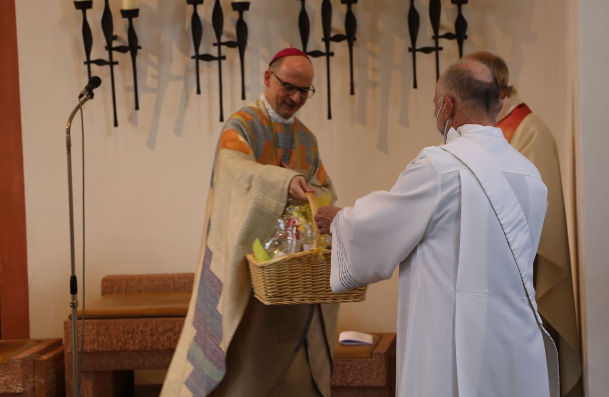 1421/0350 Diakone_26348