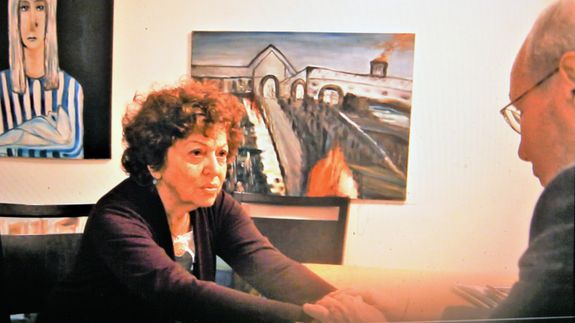 Shoshana Trister, Überlebende des Holocaust, sprach bei einer Onlineveranstaltung über die Pogrome, die sie als Kind erlebte.