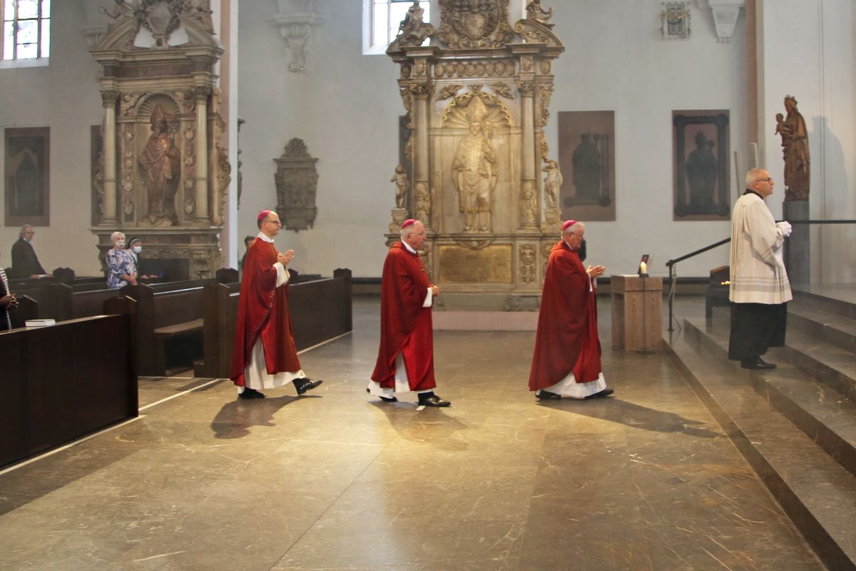 2720/0671 Gedenkgottesdienst Bischof em. Scheele_21929