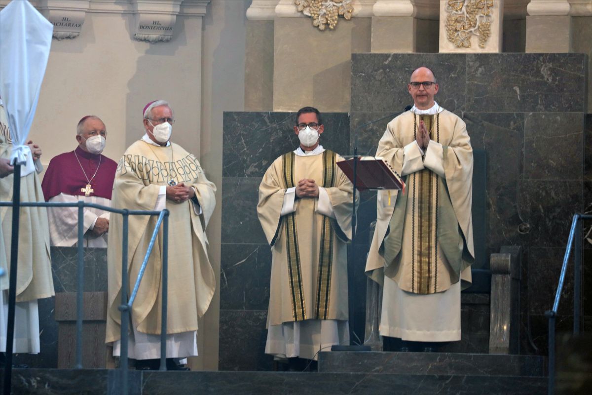 1321/0323 Missa chrismatis_26147