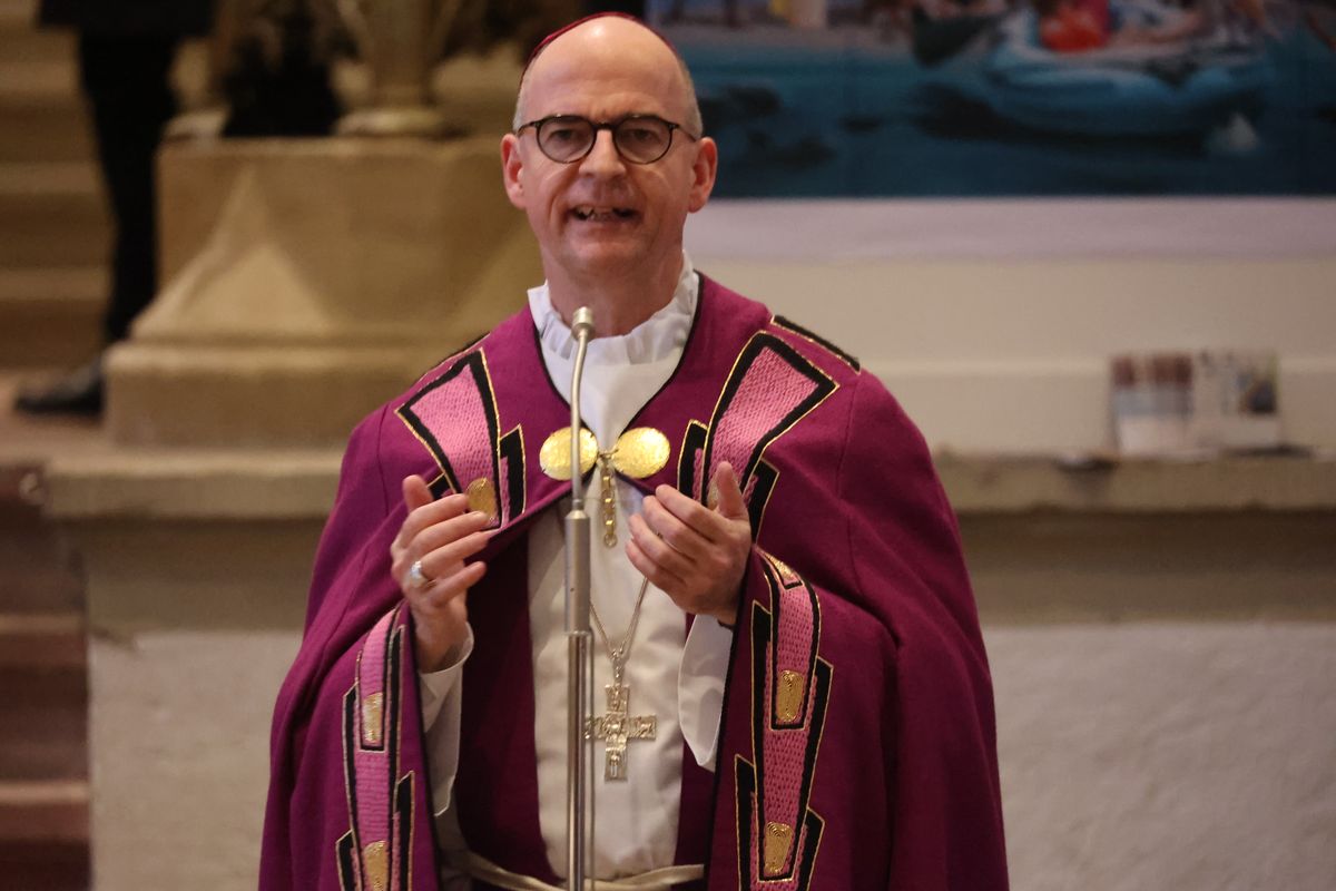 Der "Aschermittwoch der Künstler" wurde in diesem Jahr in der Würzburger Pfarrkirche Sankt Burkard begangen. Der "Aschermittwoch der Künstler" wurde in diesem Jahr in der Würzburger Pfarrkirche Sankt Burkard begangen.