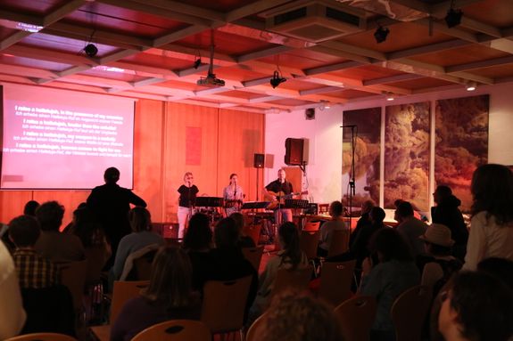 Impression von der "Nacht der offenen Kirchen" 2024 in der Jugendkirche des „Christlichen Vereins Junger Menschen“ (CVJM).