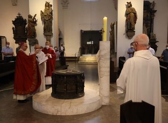 Mit einem Kiliani-Pontifikalgottesdienst im Kiliansdom mit Bischof Dr. Franz Jung ist am Dienstagabend, 6. Juli, das 50. Jubiläum der Berufsgruppe der Pastoralreferentinnen und -referenten im Bistum Würzburg gefeiert worden.