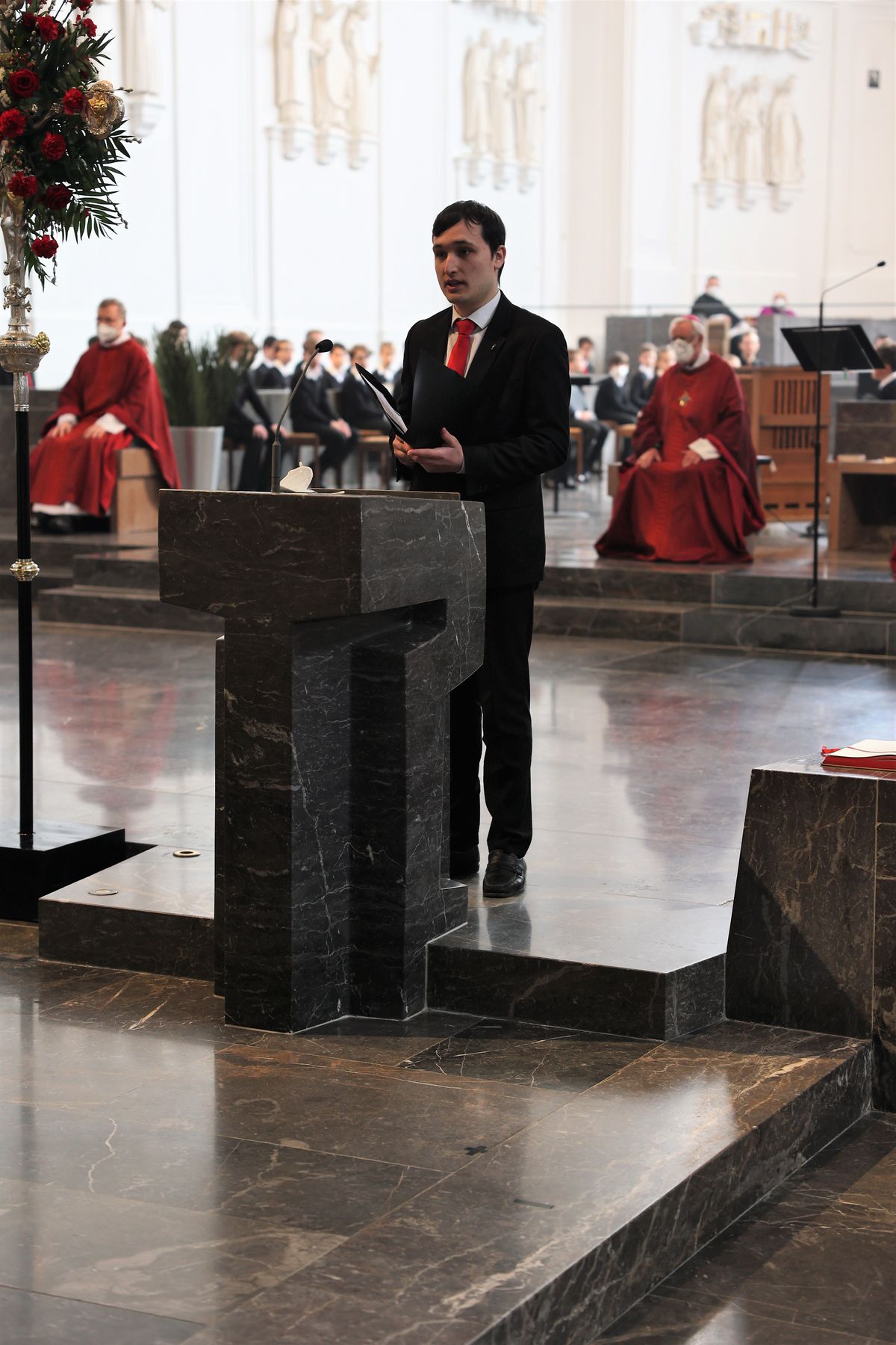Bischof Dr. Franz Jung feierte am Sonntag, 10. April, in Würzburg die Palmsonntagsliturgie.