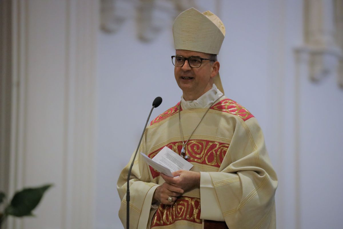 Bischof Dr. Franz Jung feiert mit Soldatinnen und Soldaten der Bundeswehr am Donnerstag, 28, Januar, im Würzburger Kiliansdom einen Gottesdienst  aus Anlass des Weltfriedenstags.