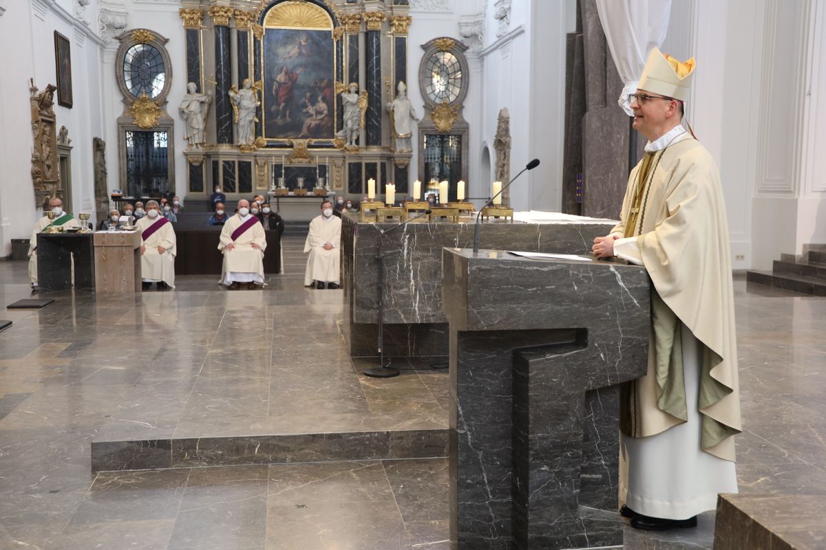 1321/0323 Missa chrismatis_26153