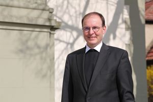 Der ernannte Weihbischof Paul Reder. Der ernannte Weihbischof Paul Reder.