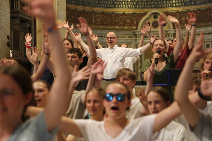 Am Donnerstag, 1. August, haben die Ministrantinnen und Ministranten der Diözesen Würzburg und Bamberg ihren gemeinsamen Abschlussgottesdienst der Romwallfahrt gefeiert.