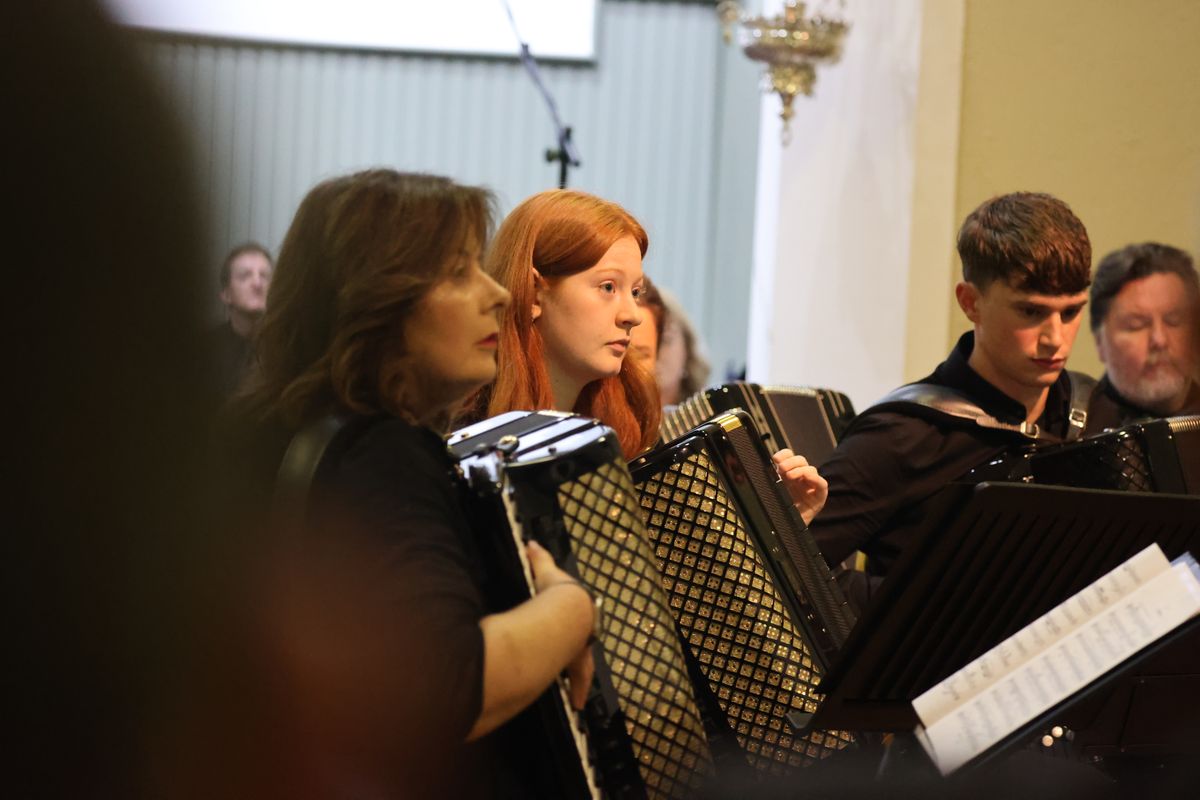 Ein abwechslungsreiches Musikprogramm sowie Schattentheater gab es am Abend des 4. Oktober in Mullagh zu Ehren der Frankenapostel.