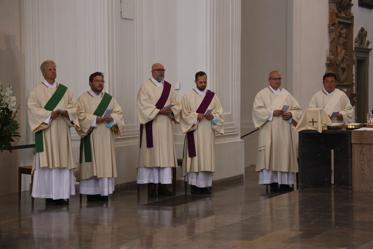 3720/0925 Missa Chrismatis_22981