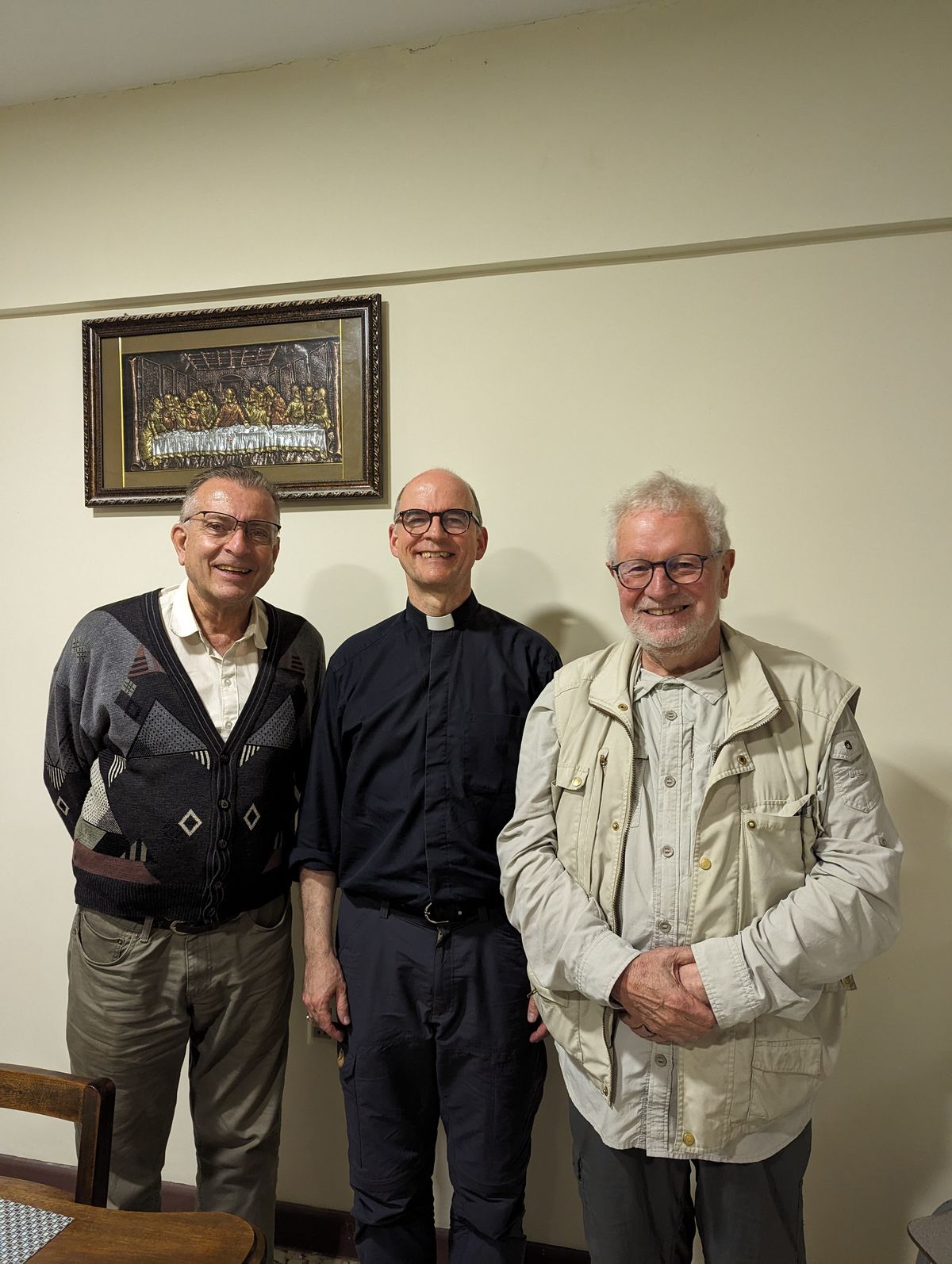 Pfarrer Thomas Hermes, Bischof Dr. Franz Jung und Pfarrer Alejo Gerling im Priesterseminar in Cochabamba.