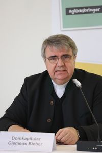 Domkapitular Clemens Bieber, Vorsitzender des Diözesan-Caritasverbands Würzburg. Domkapitular Clemens Bieber, Vorsitzender des Diözesan-Caritasverbands Würzburg.