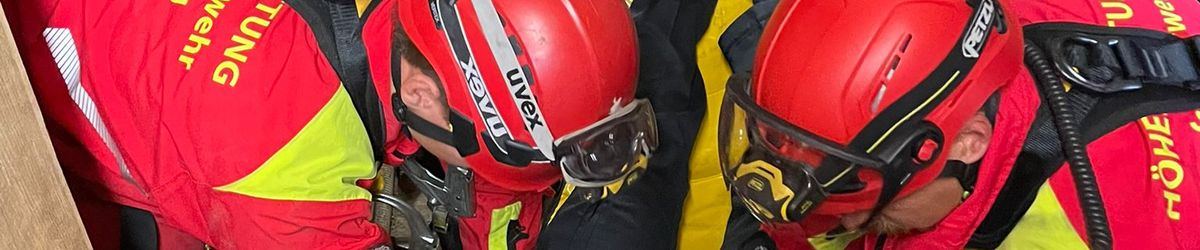 4225/1057 Höhenrettung Würzburg 2025_62951