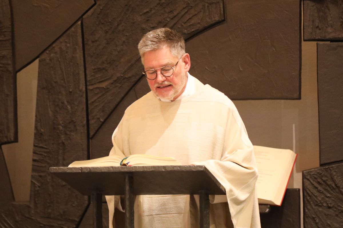 Studiendirektor Peter Herrmann (Matthias-Grünewald-Gymnasium). Studiendirektor Peter Herrmann (Matthias-Grünewald-Gymnasium).