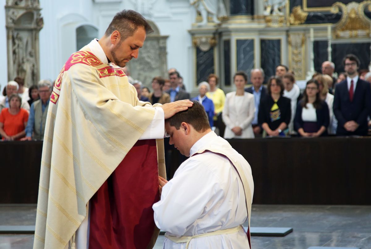 2419/0653 Priesterweihe von Frank Elsesser_15083