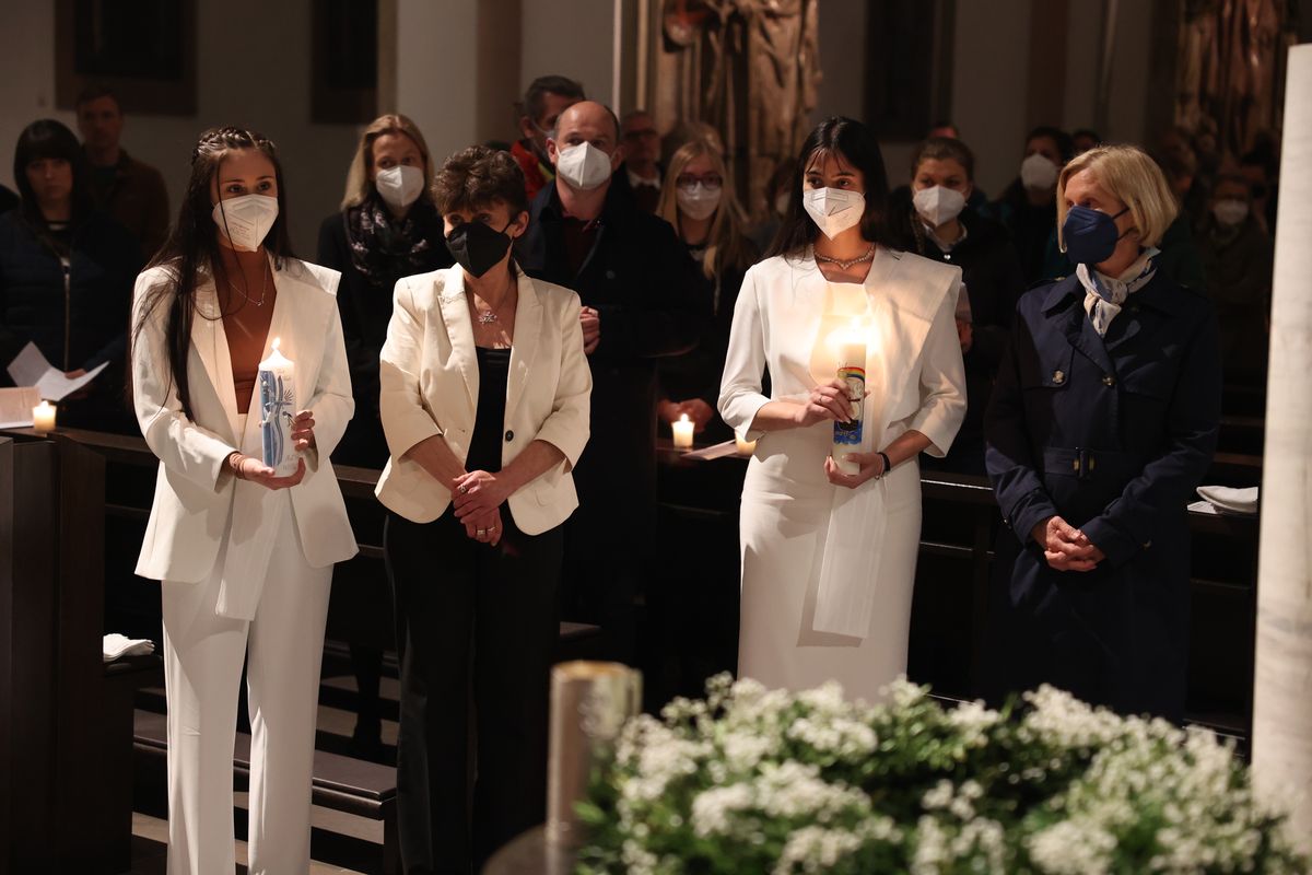 BIschof Dr. Franz Jung feiert am Samstagabend, 16. April, im Würzburger Kiliansdom die Osternacht.