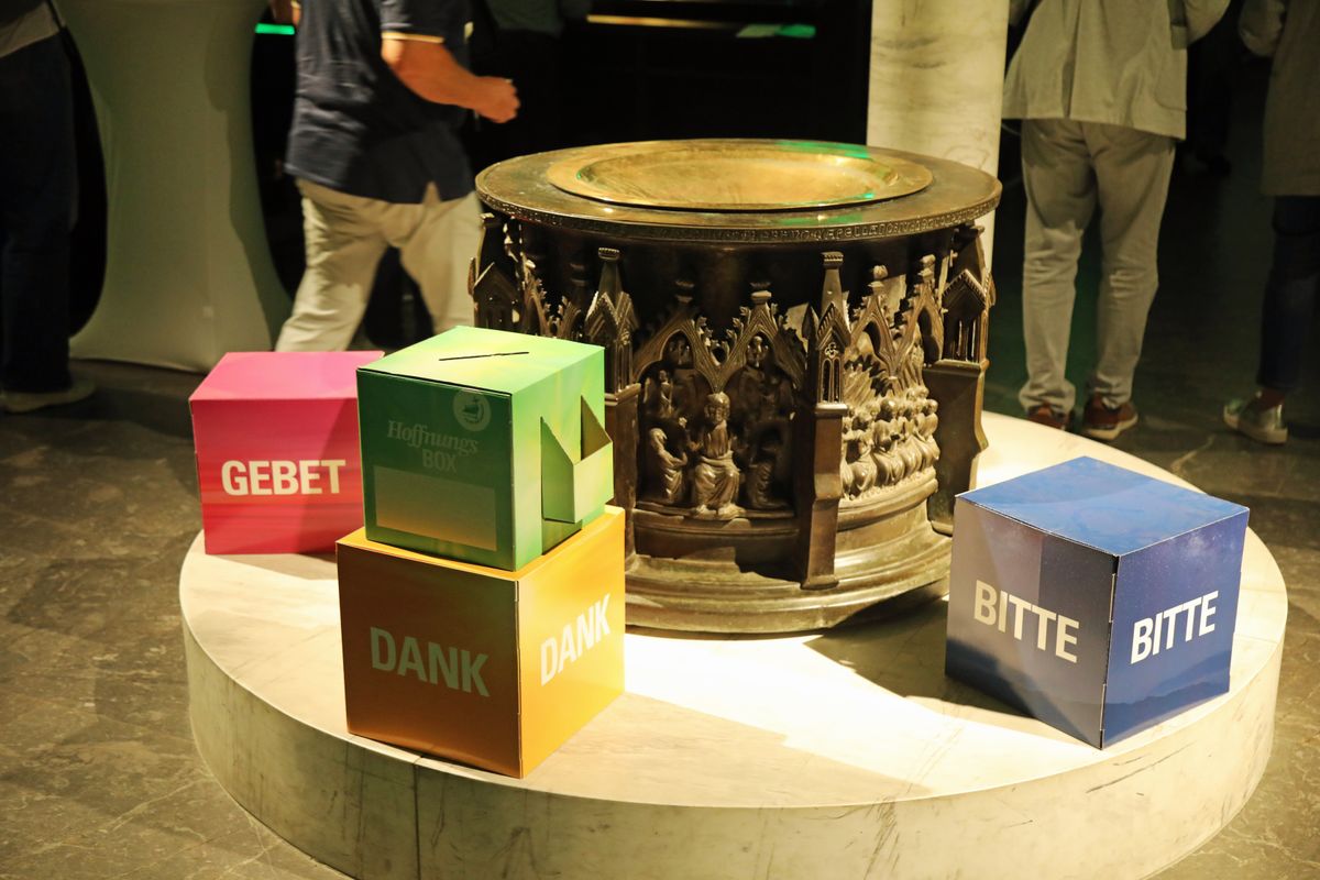 Die "Nacht der Hoffnung" in der Kiliani-Wallfahrtswoche am Samstagabend, 12. Juli, lud zu Stille, Gebet und Besinnung in den Kiliansdom ein. Viele Passanten nutzten das Angebot, das um Mitternacht endete.